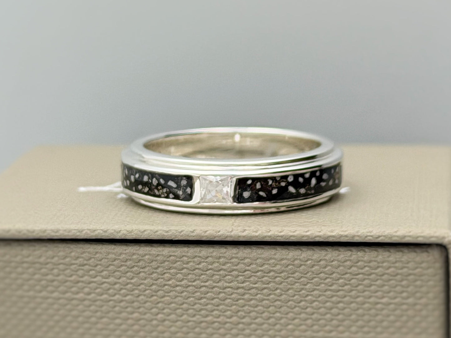 925 Silver Unisex 5mm Double Channel Crystal Band Ring