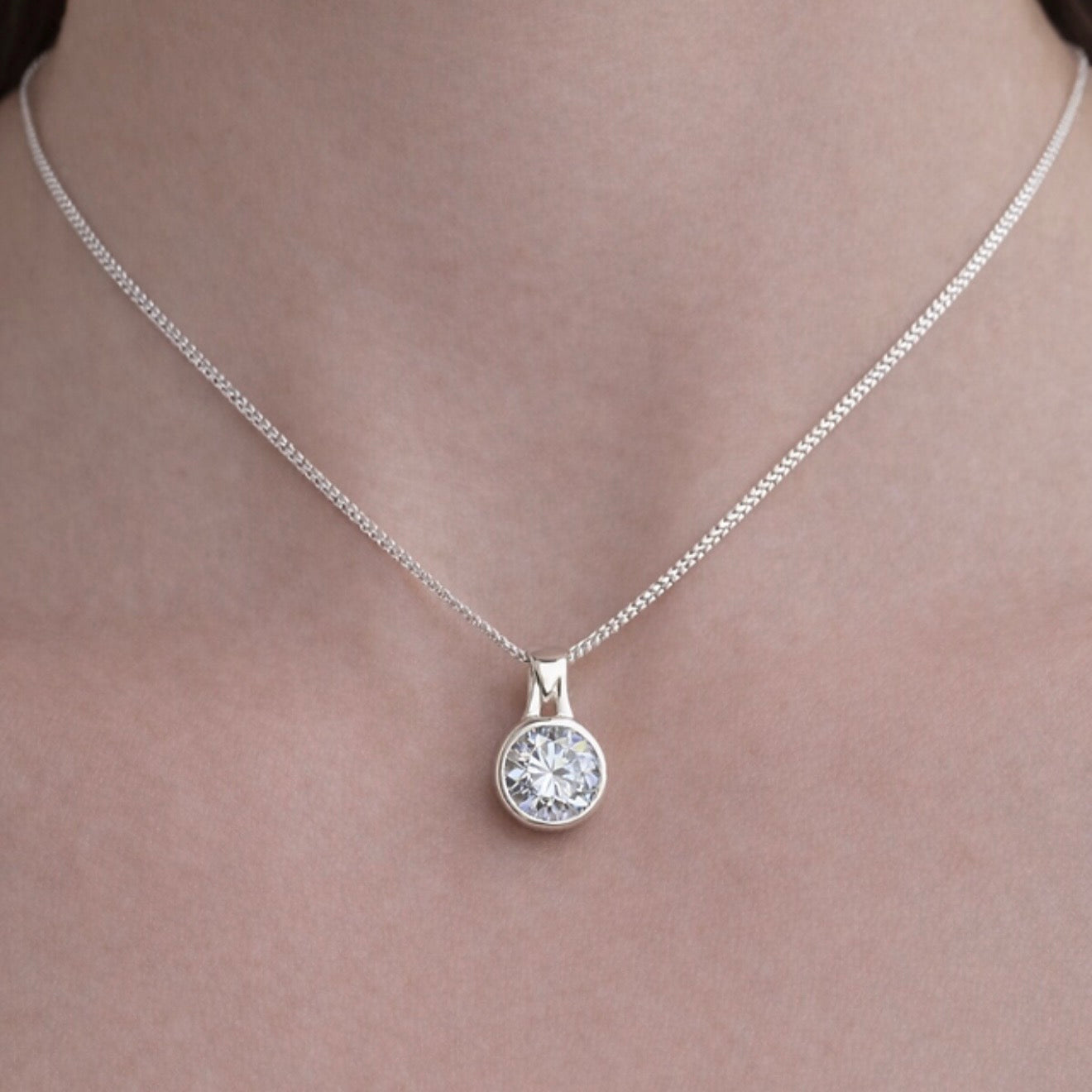 Round Crystal Secretly Set Ashes Pendant