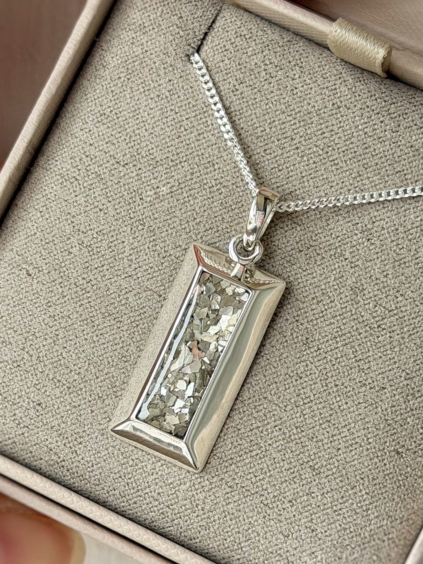 925 Silver Gent’s 3D Gold Bar Style Pendant