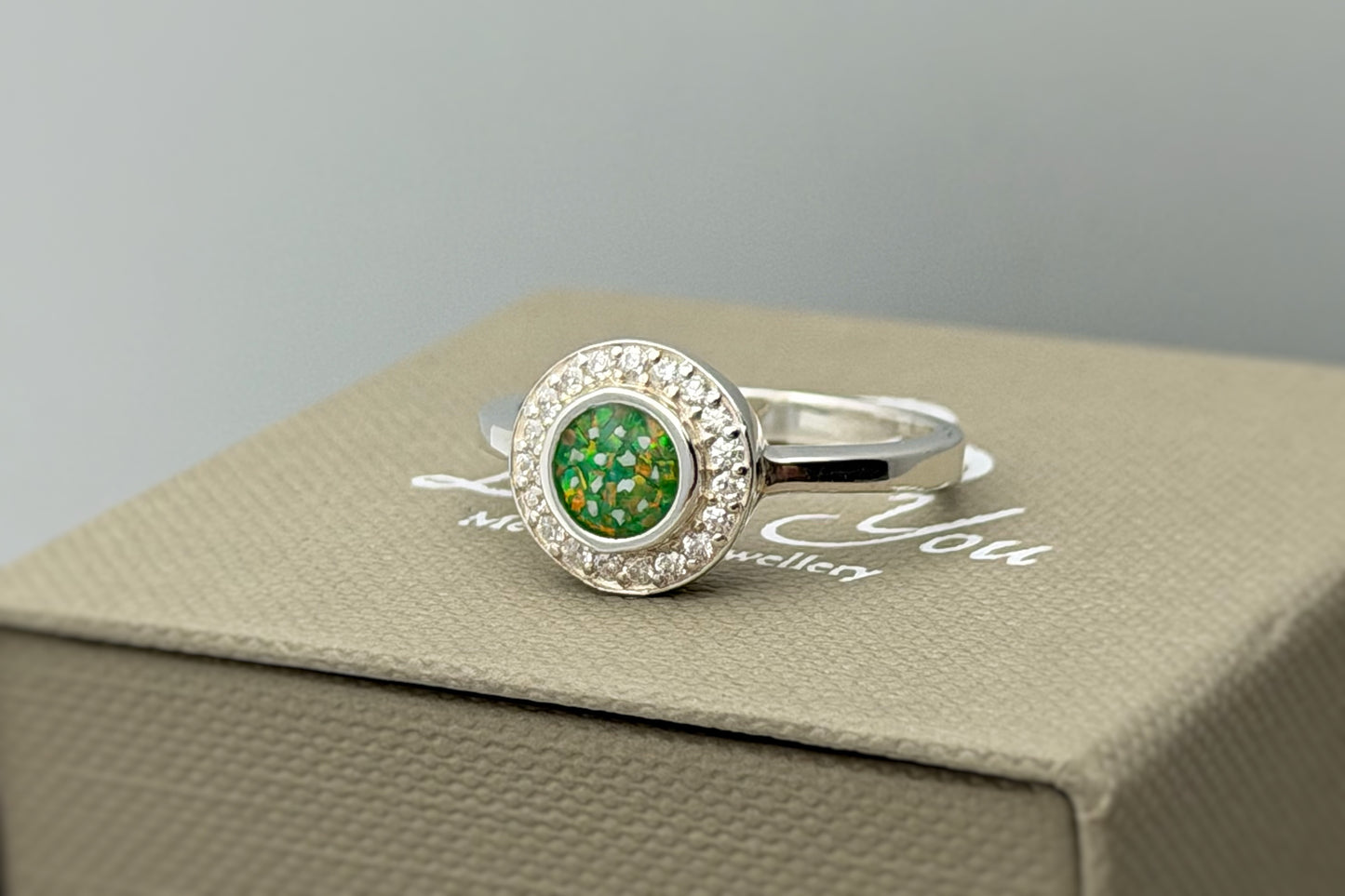 925 Silver Halo Cluster Crystal Ring