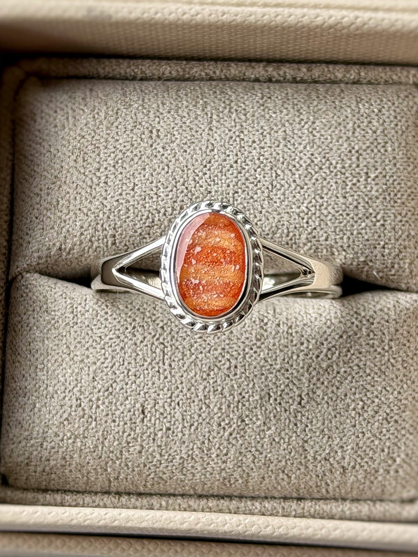 925 Silver Rope Edged Oval Ring