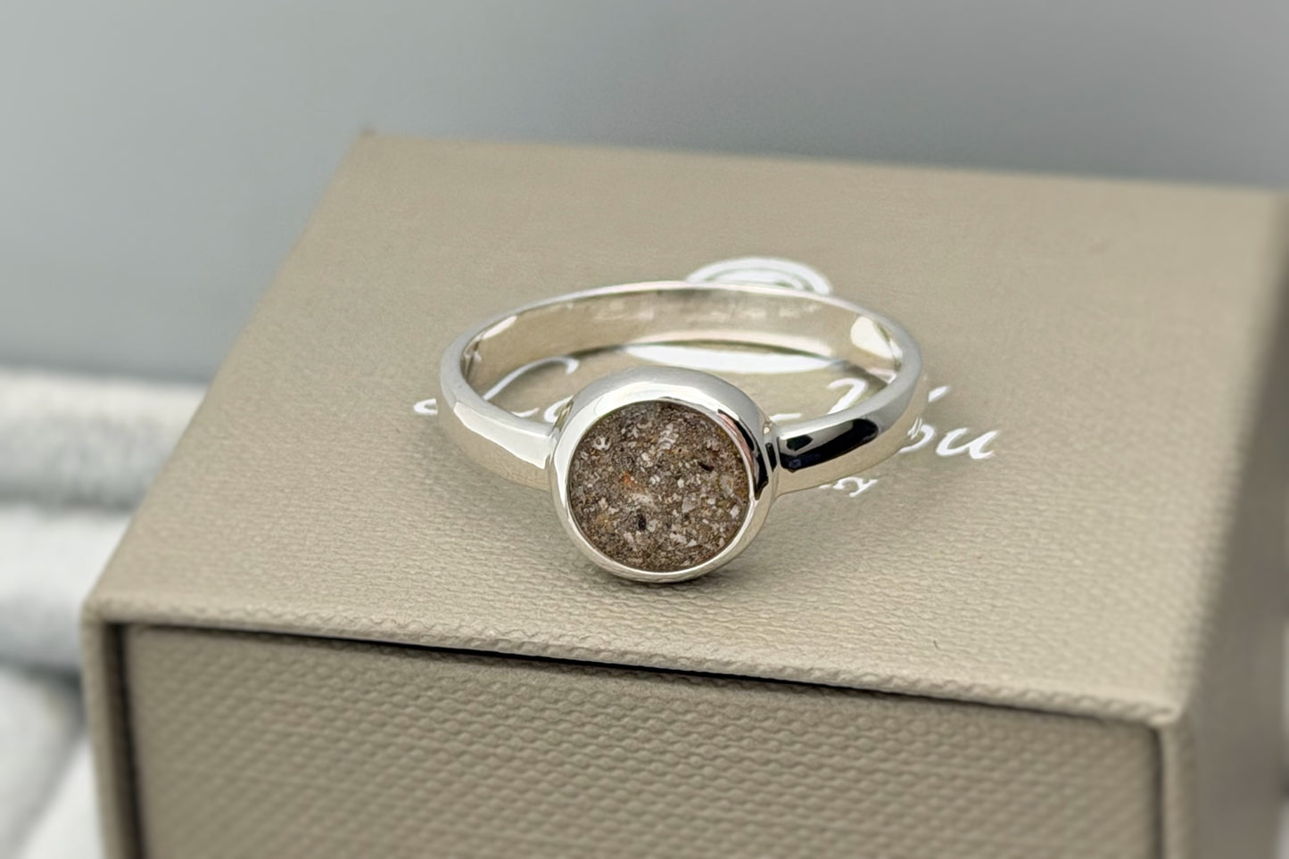 925 Silver 10mm Round Thick Trim Ring