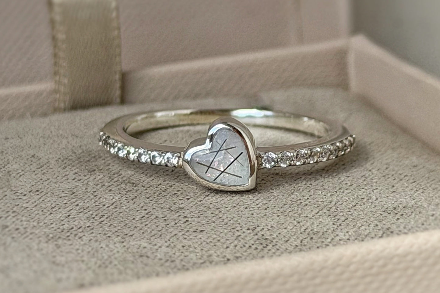 925 Silver Dainty Side Heart Ring