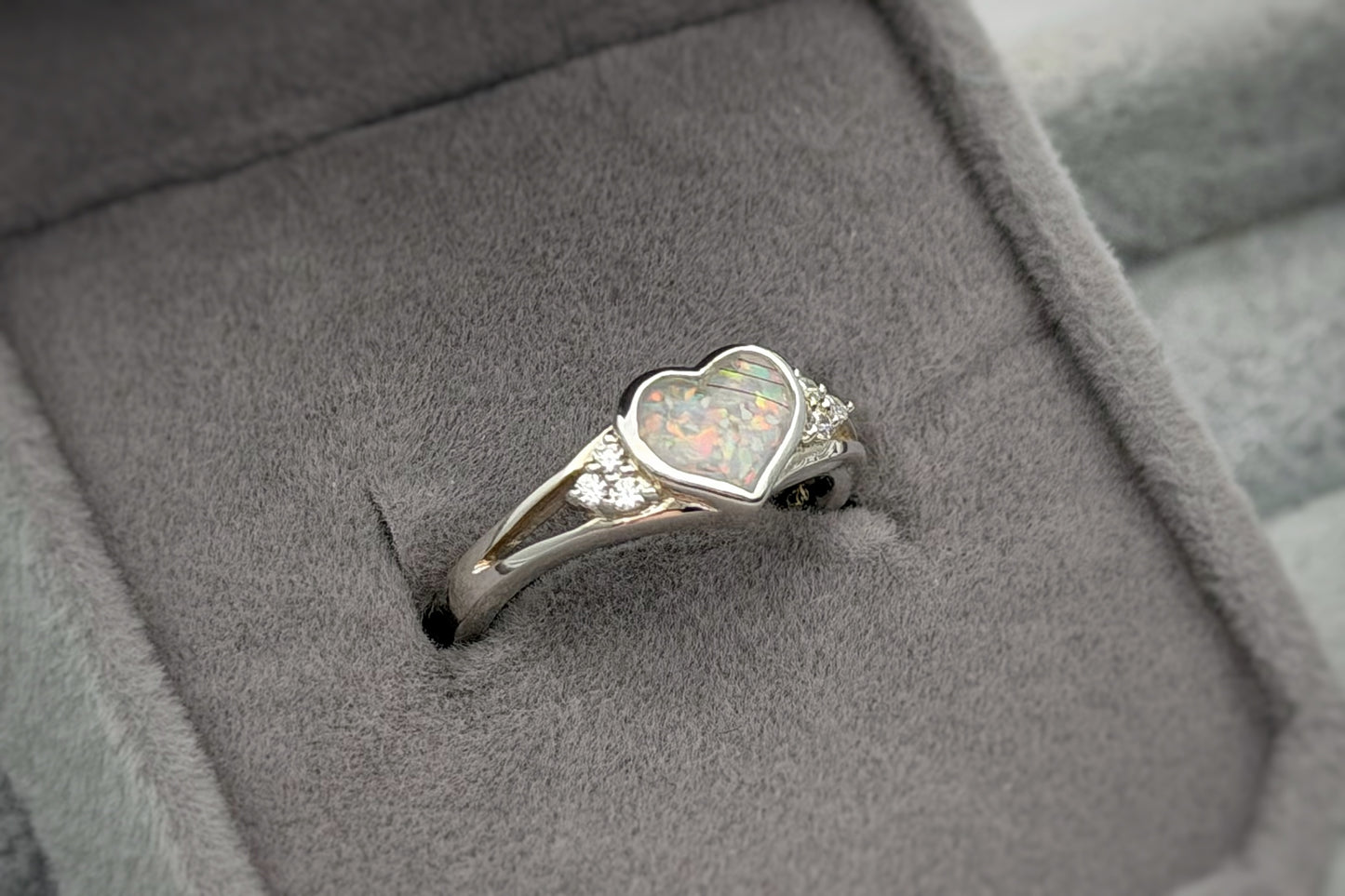 925 Silver Heart Crystal Cluster Ring