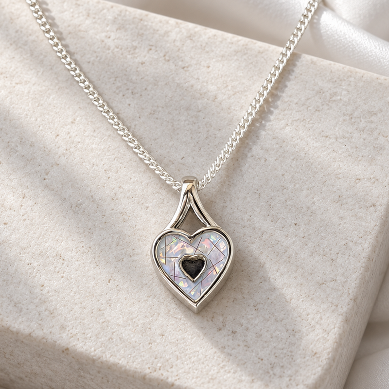 Heart Crystal Secretly Set Ashes Pendant