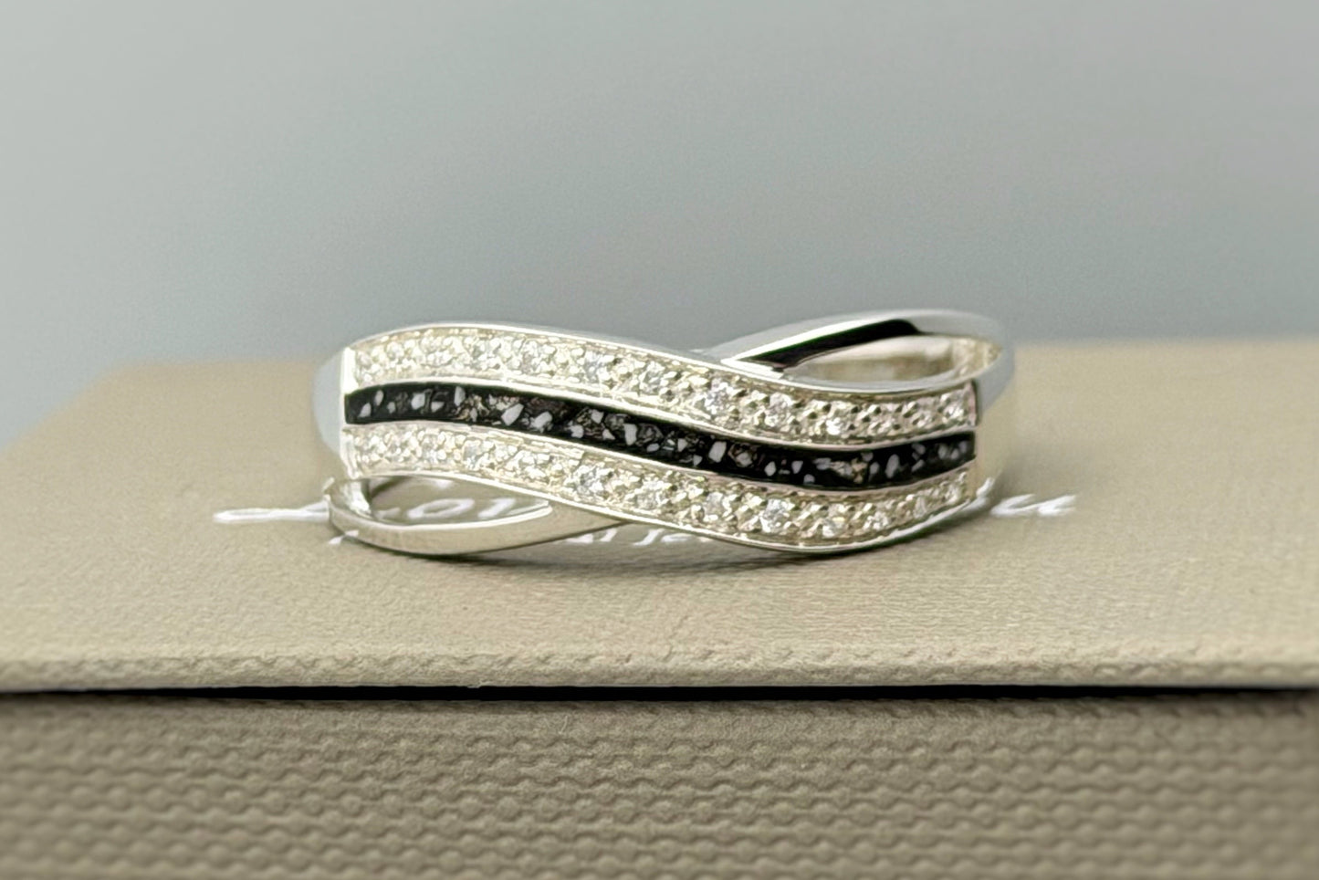 925 Silver Wave Channel Band Ring