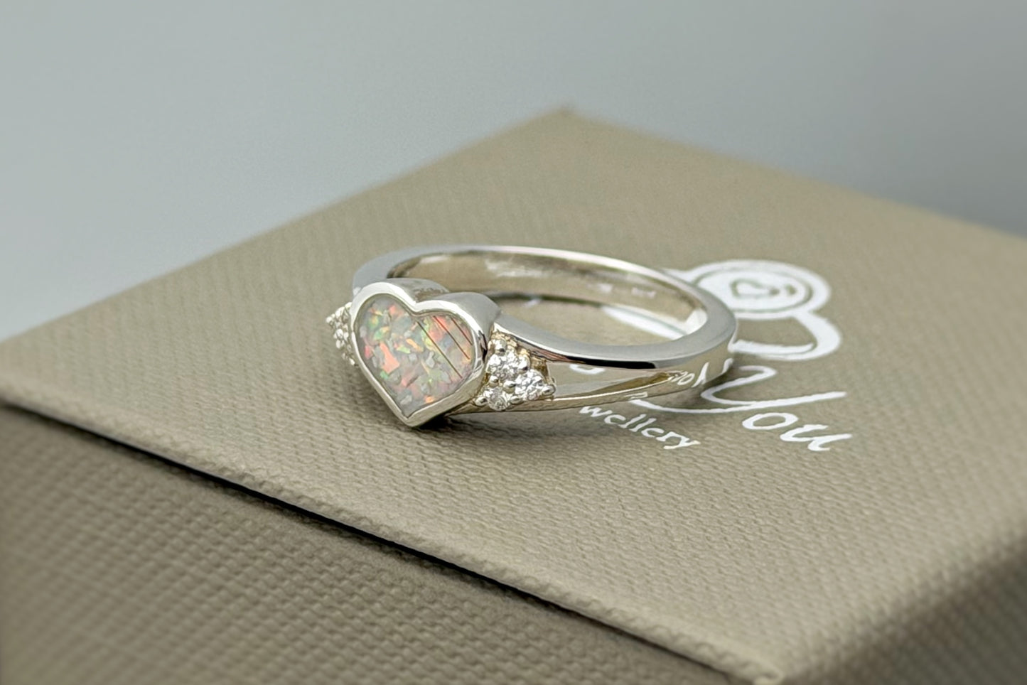 925 Silver Heart Crystal Cluster Ring