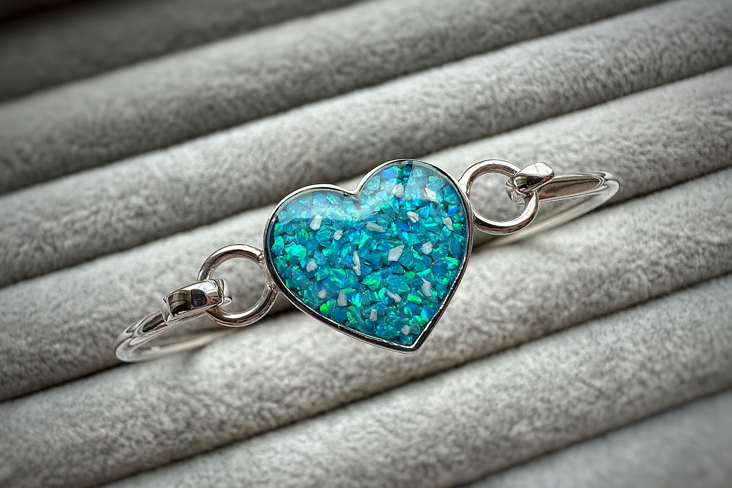 925 Silver Simple Heart Bangle