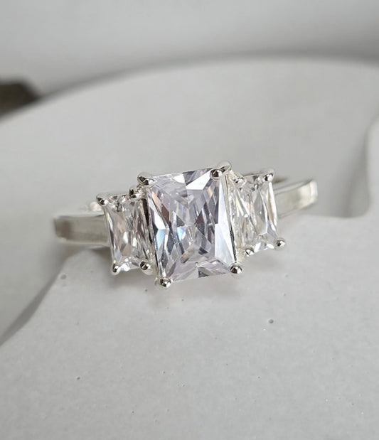 925 Silver Trio Emerald Solitaire Ring
