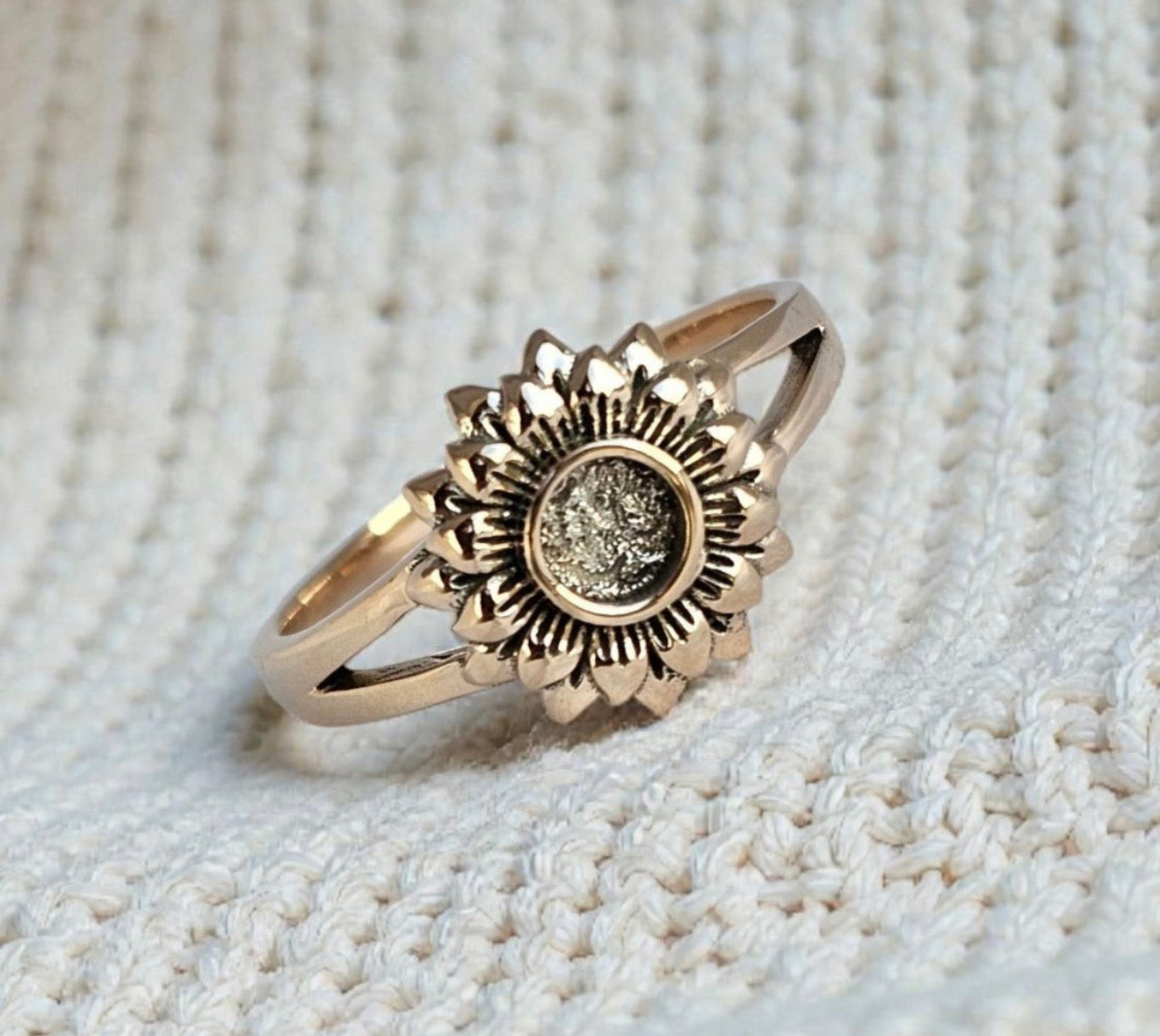 9k Gold Sunflower Ring