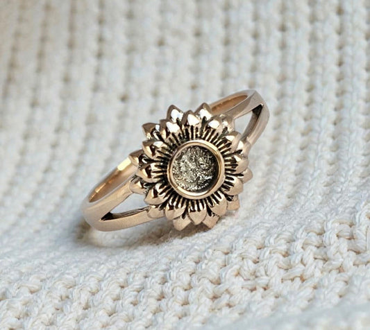9k Gold Sunflower Ring