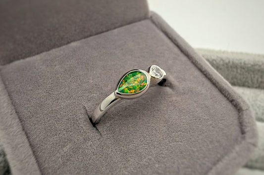 925 Silver Pear Single Crystal Ring