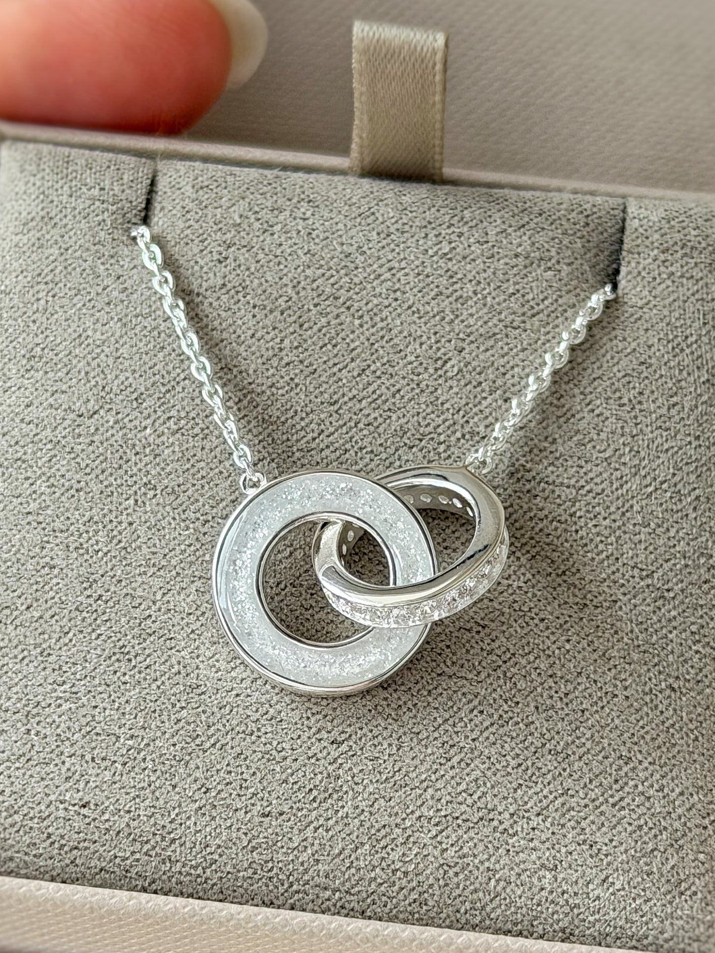 925 Silver Link of Love Pendant