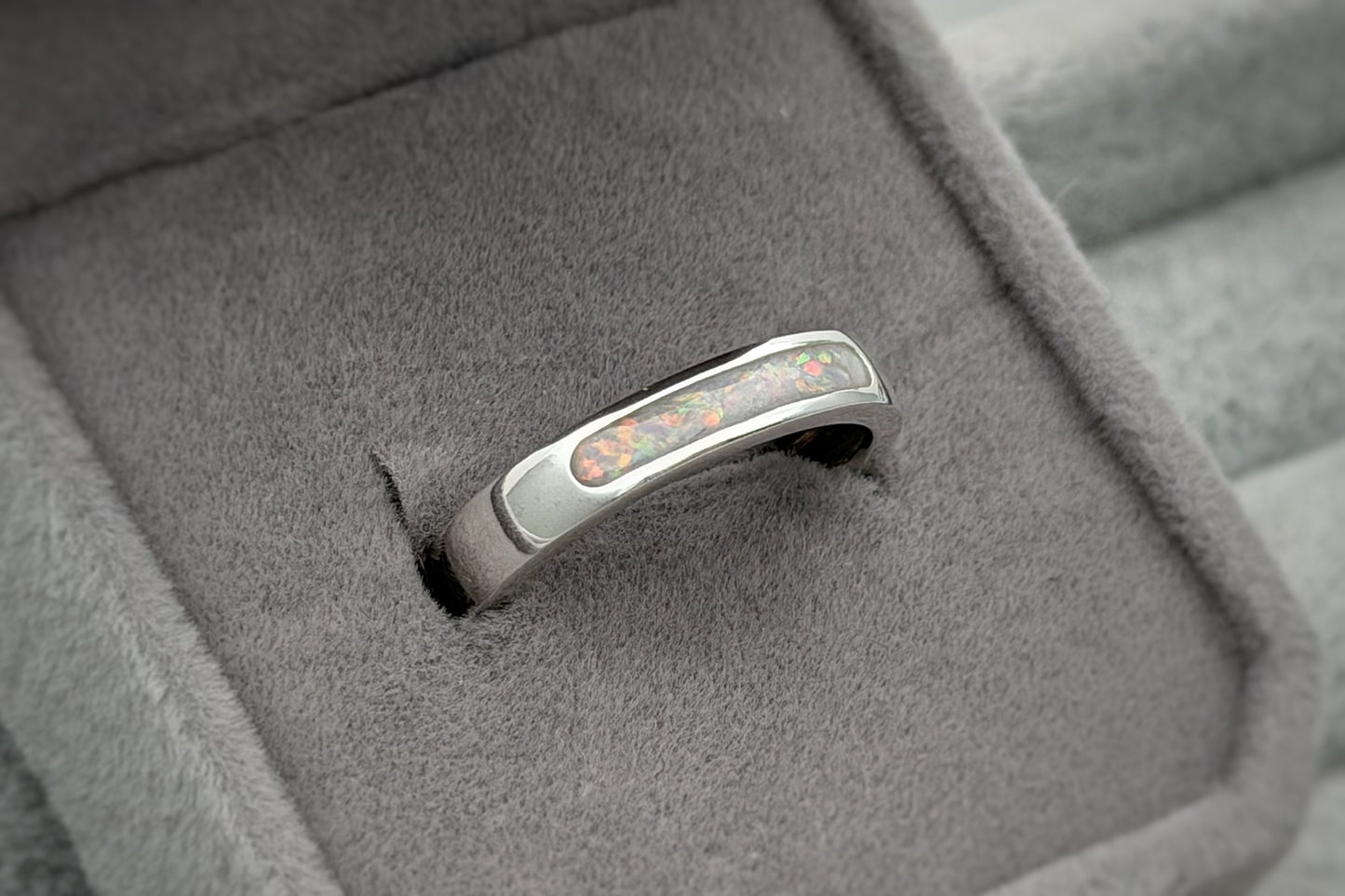 925 Silver Unisex 4mm Channel Band Ring