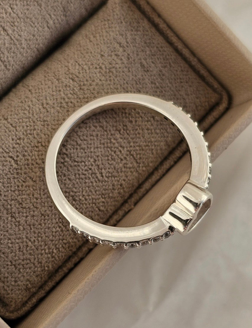 925 Silver Dainty Side Heart Ring