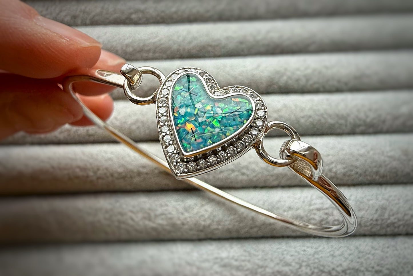 925 Silver Heart Crystal Bangle