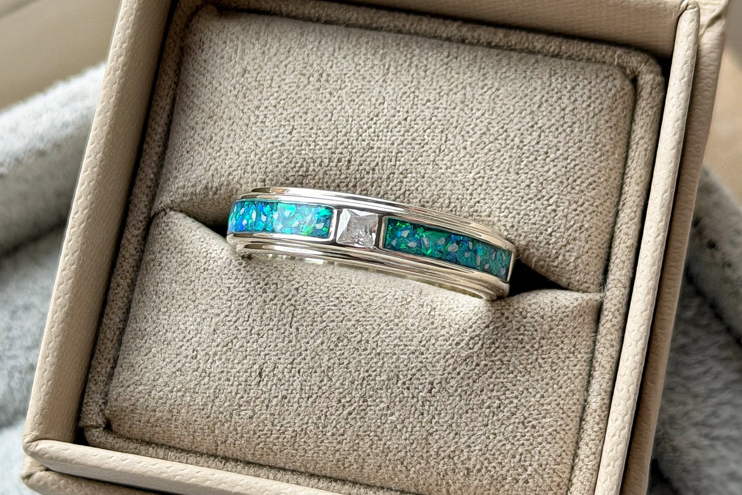 925 Silver Unisex 5mm Double Channel Crystal Band Ring