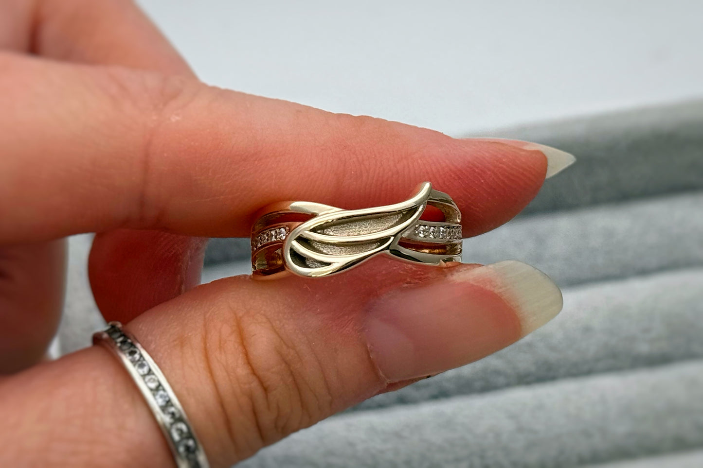 9k Gold Angel Wing Crystal Ring