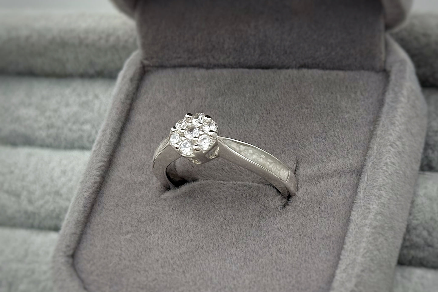 925 Silver Cluster Solitaire Ring