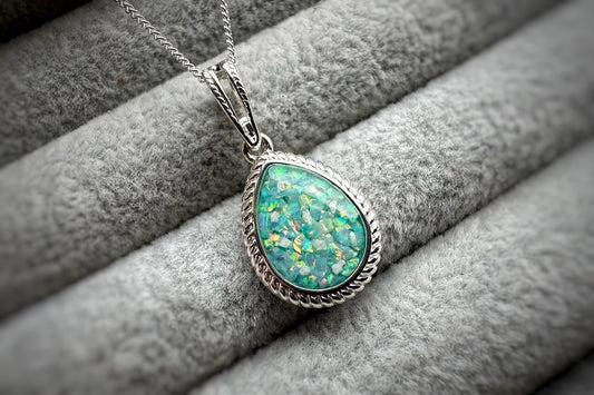 925 Silver Rope Edged Tear Drop Pendant