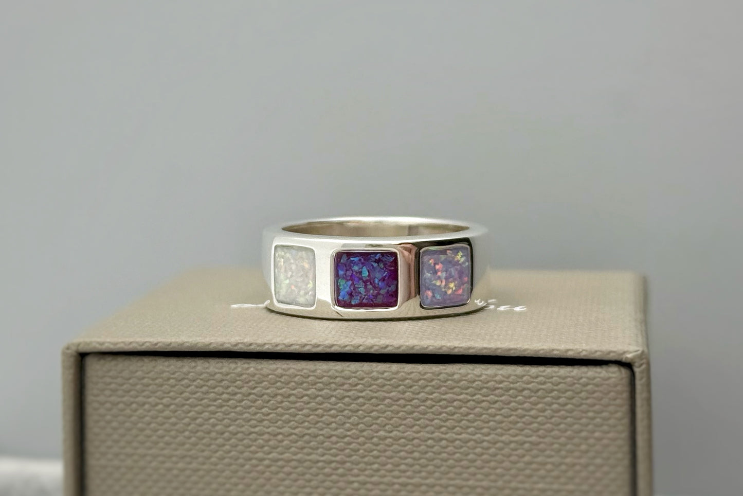 925 Silver Gent’s Three Stone Band Ring