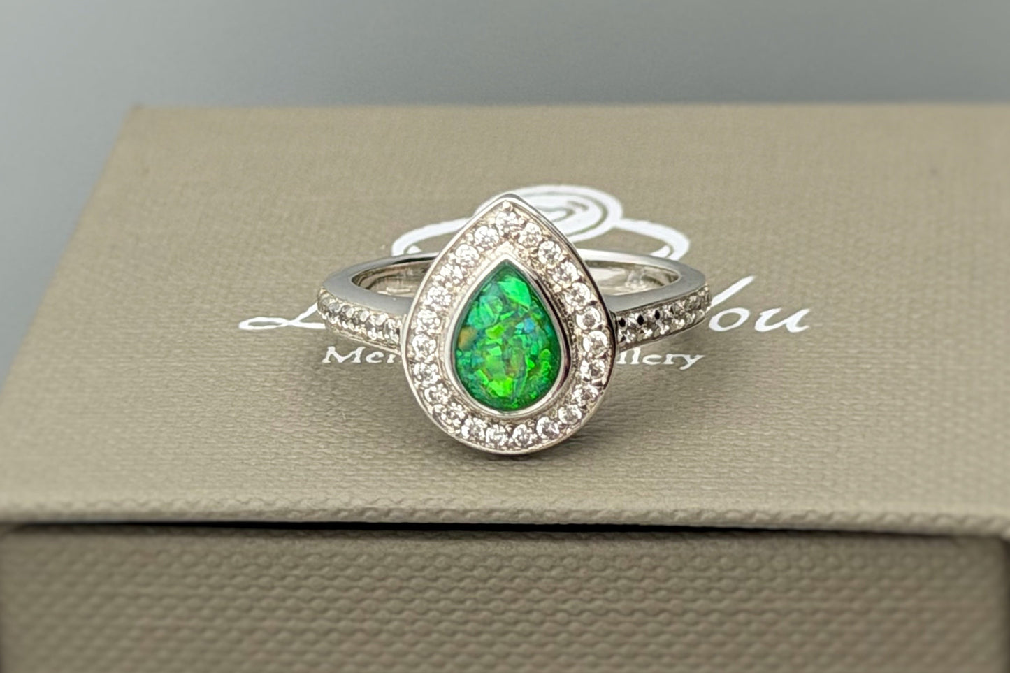925 Silver Pear Drop Crystal Ring