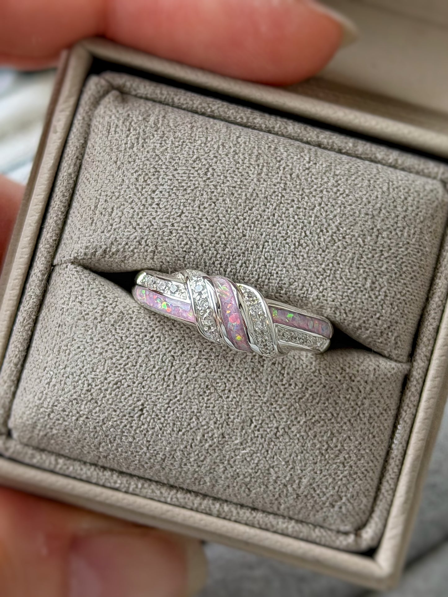 925 Silver Three Stone Knot Twist Band Ring