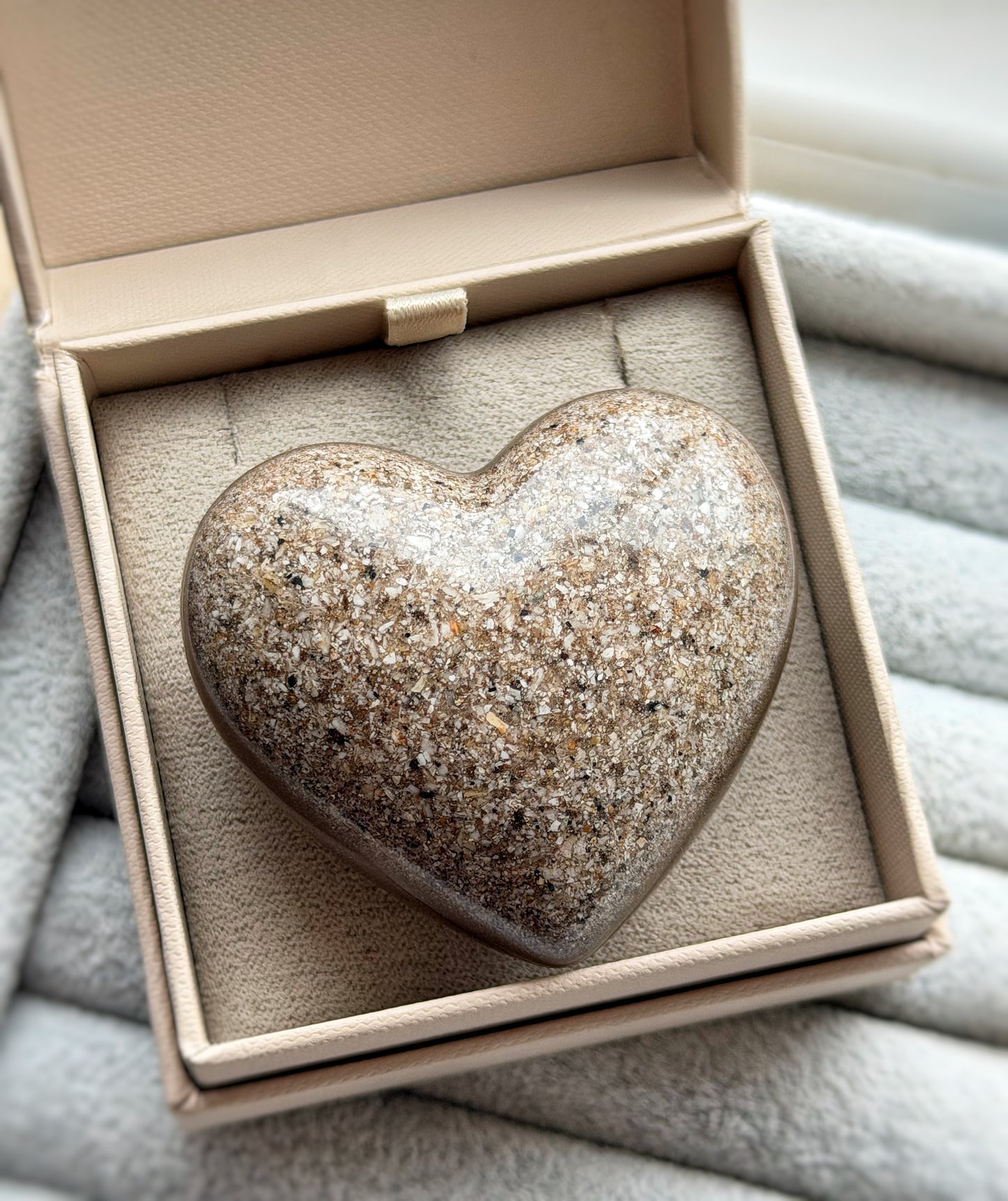 Large ‘Heart to Hold’ Ashes Pocket Heart