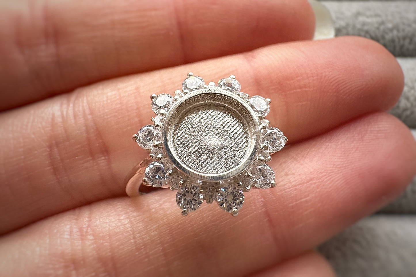 Silver Sunflower Crystal Ring Size P 1/2