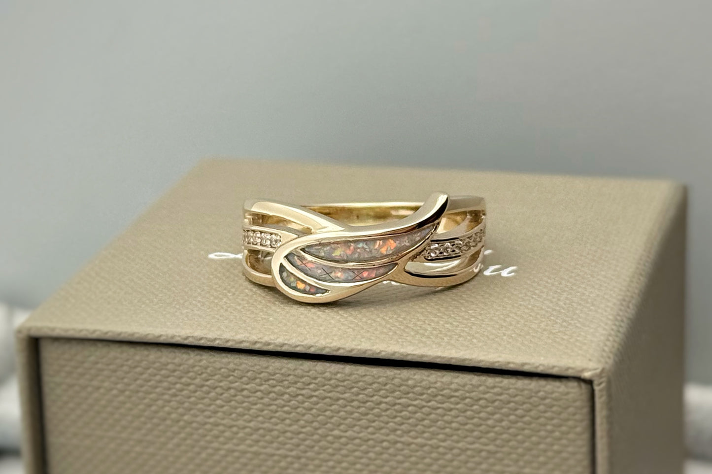 9k Gold Angel Wing Crystal Ring