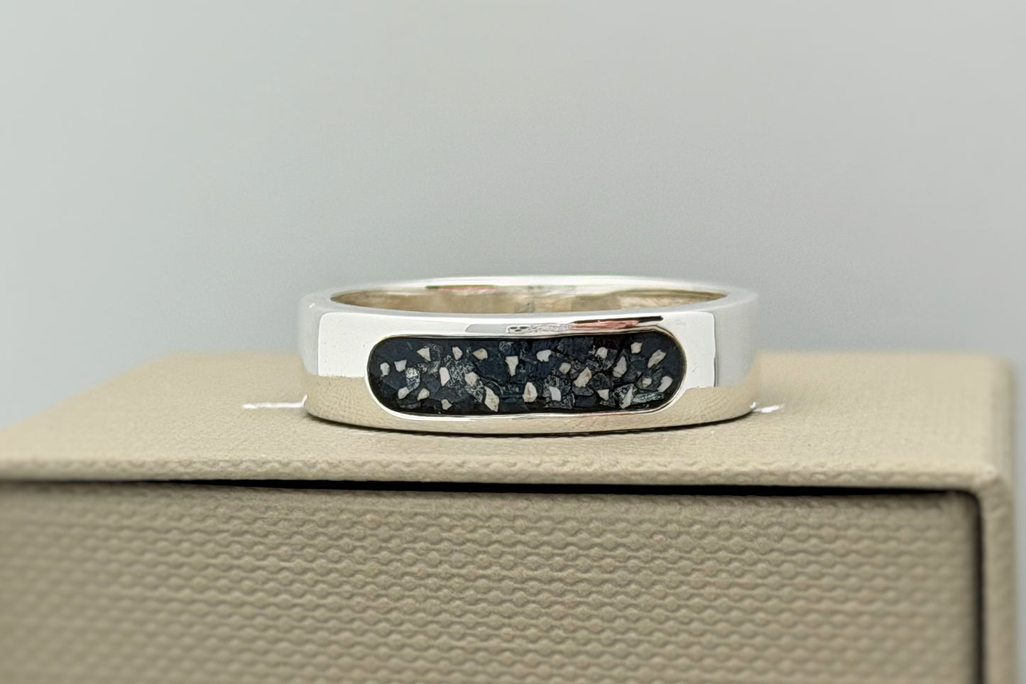 925 Silver Unisex 6mm Channel Band Ring