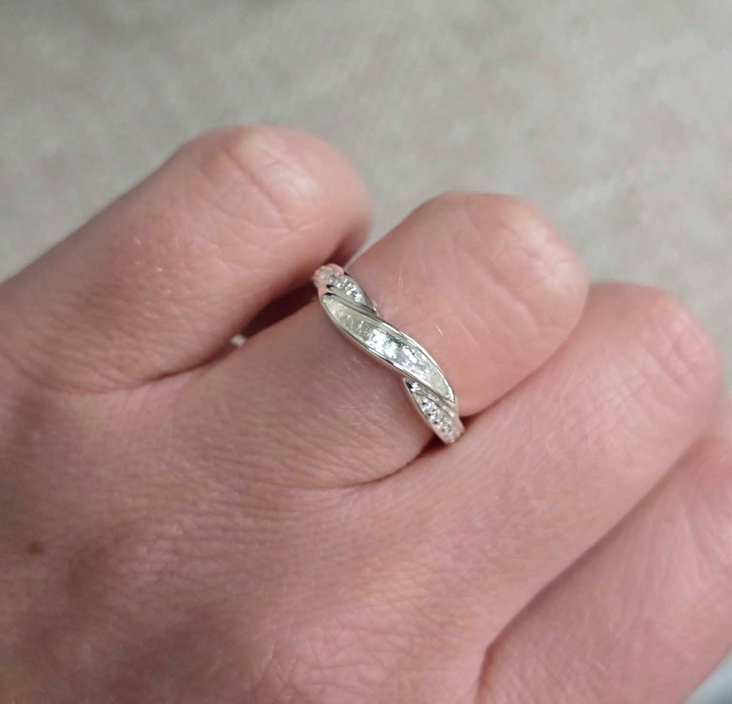 925 Silver Wave Crystal Band Ring