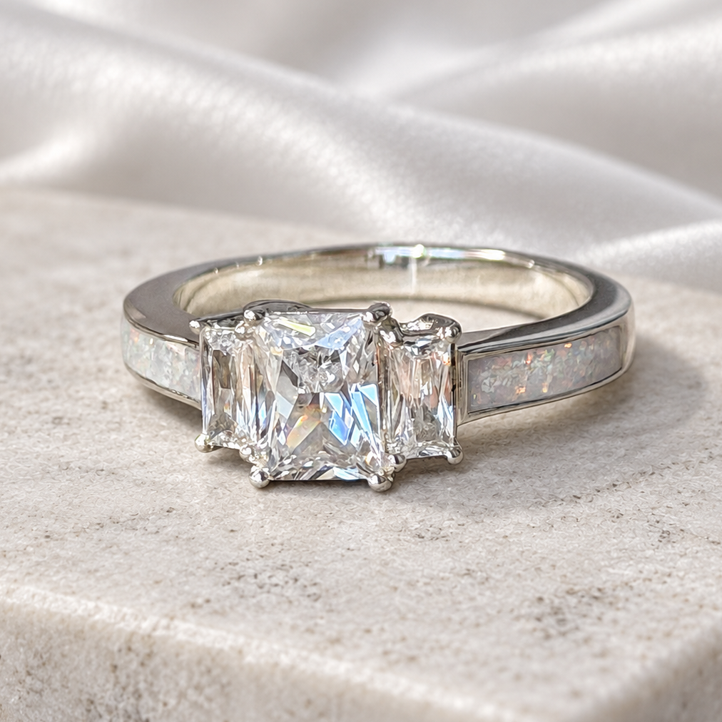 925 Silver Trio Emerald Solitaire Ring