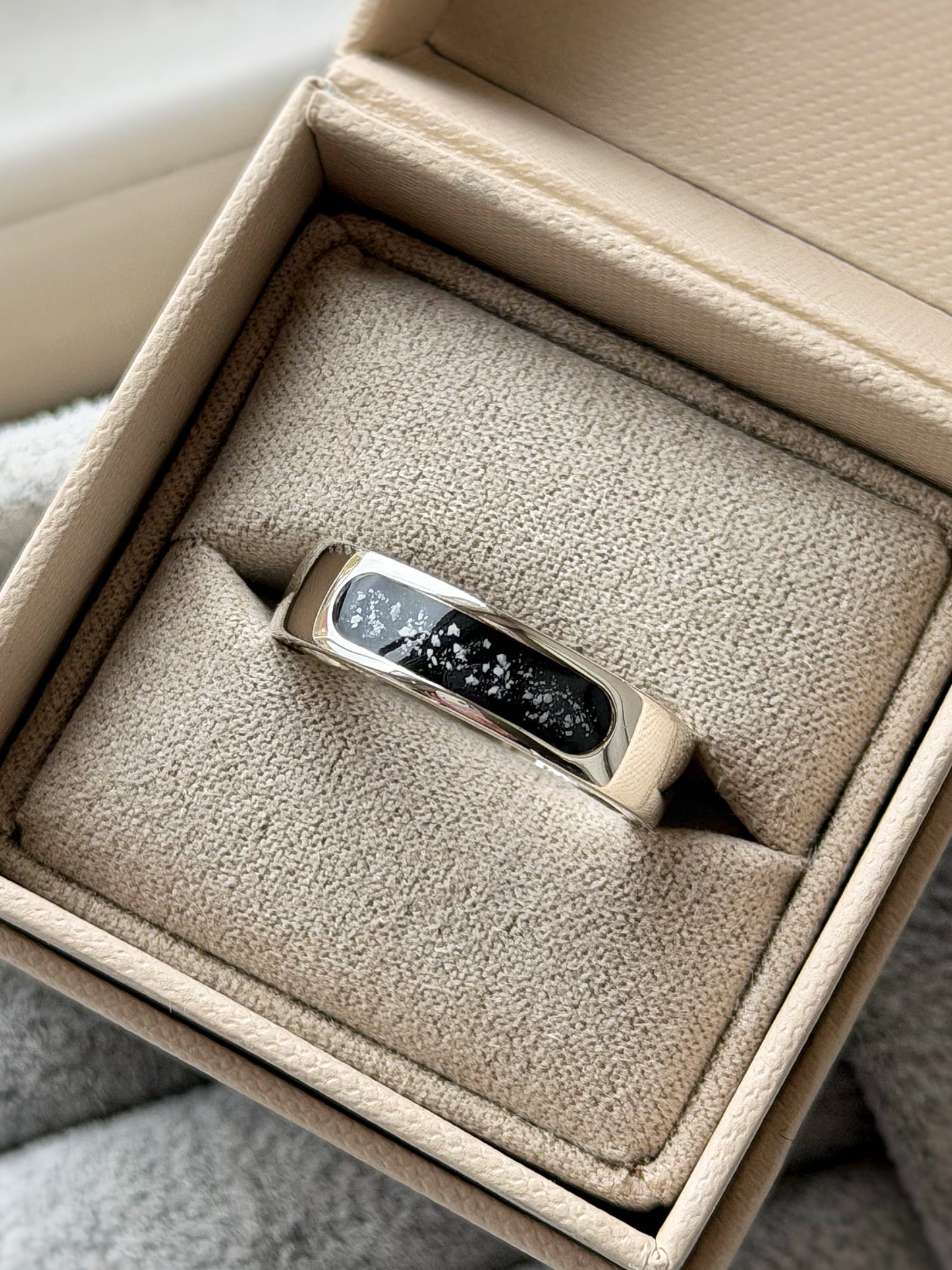 925 Silver Unisex 6mm Channel Band Ring