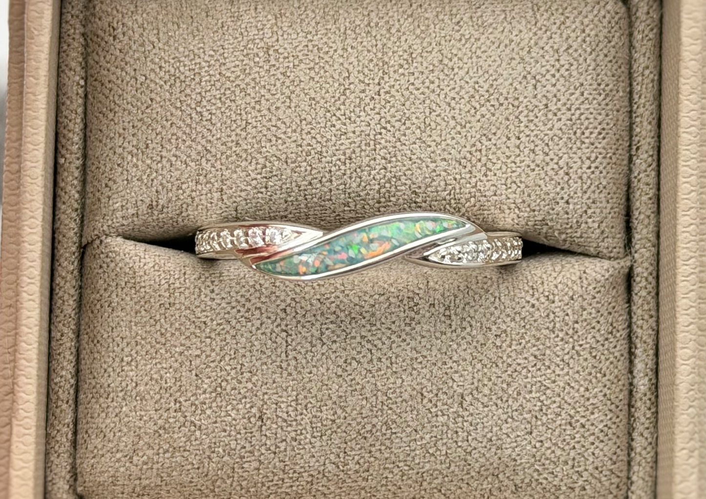 925 Silver Wave Crystal Band Ring