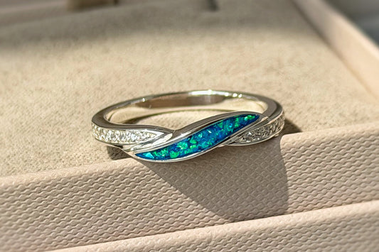 925 Silver Wave Crystal Band Ring