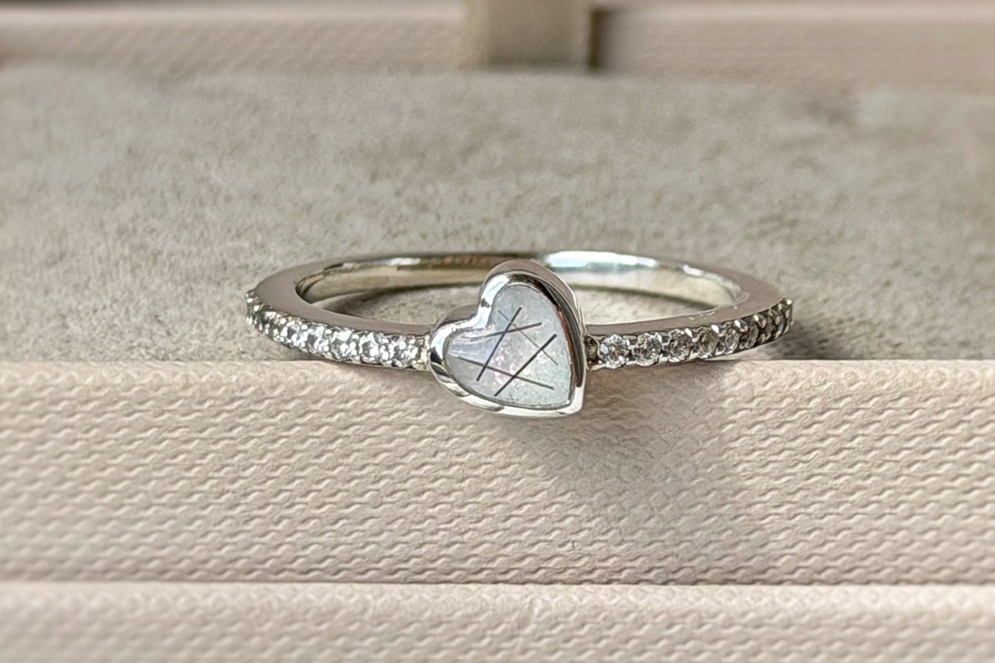 925 Silver Dainty Side Heart Ring