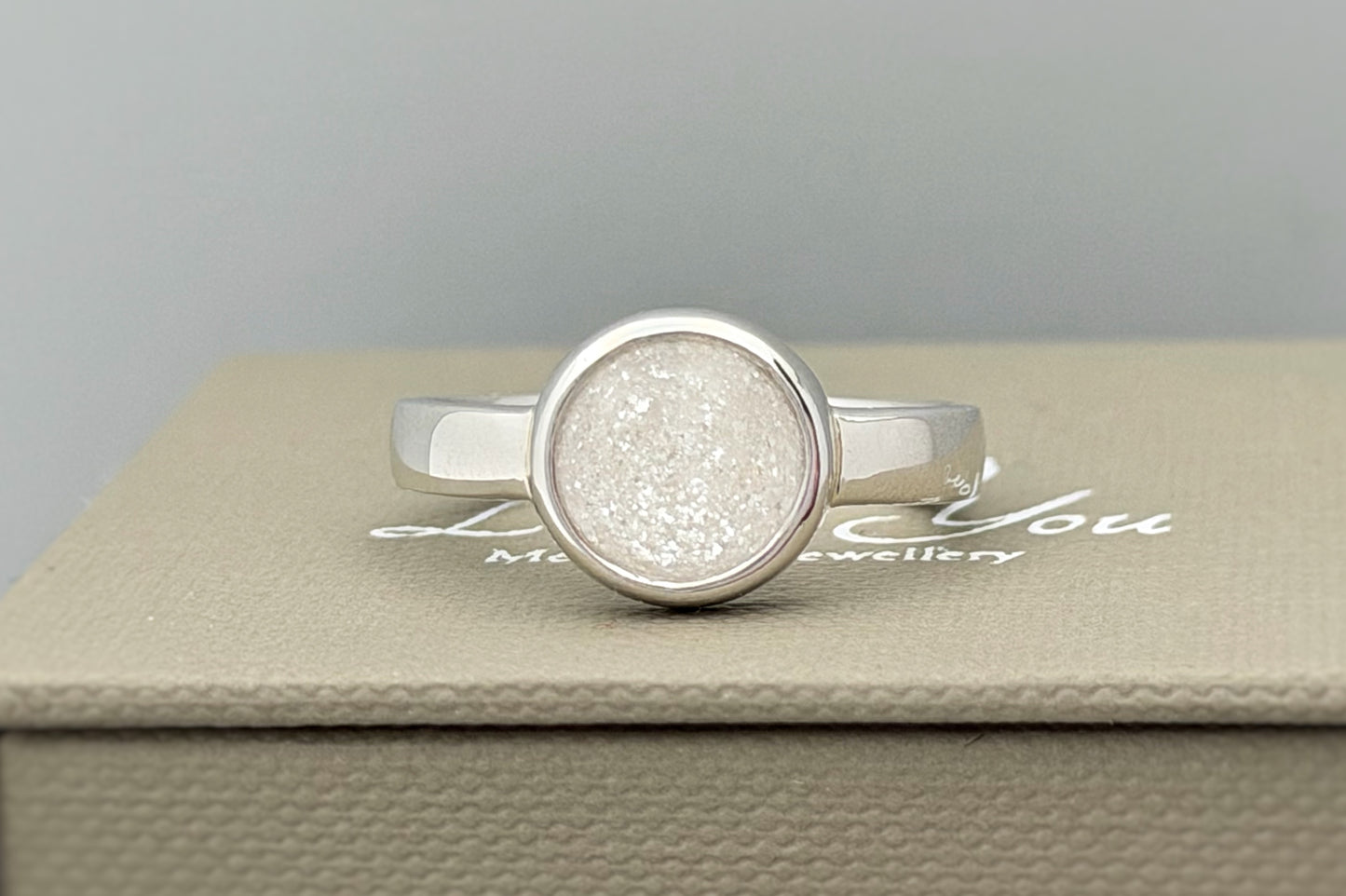 925 Silver 10mm Round Thick Trim Ring
