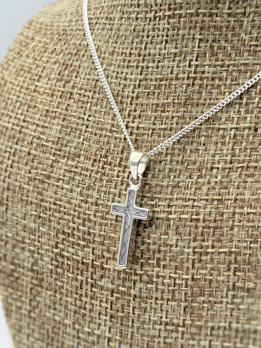 925 Silver Petite Ladies Cross Pendant