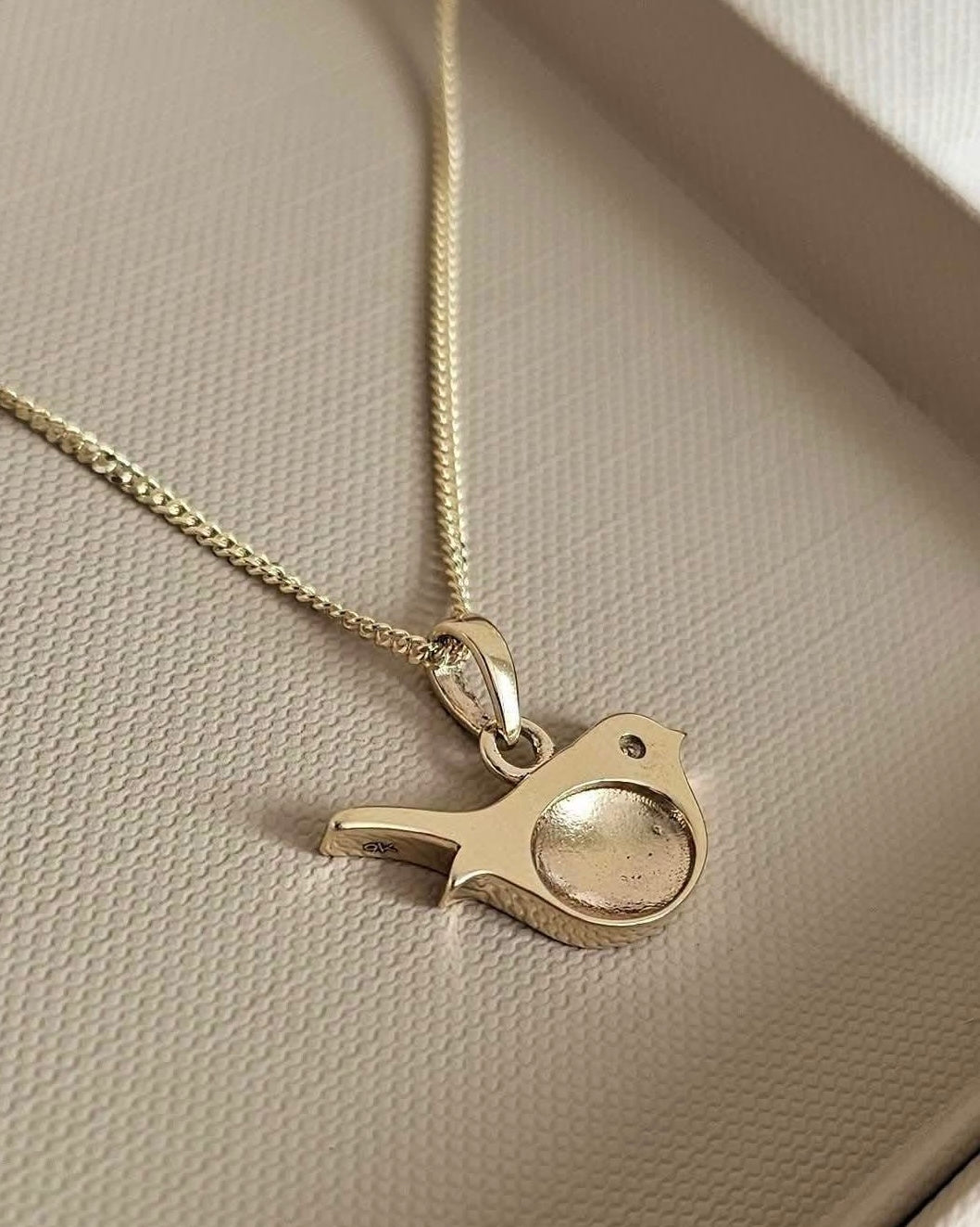 9K Gold Robin Pendant