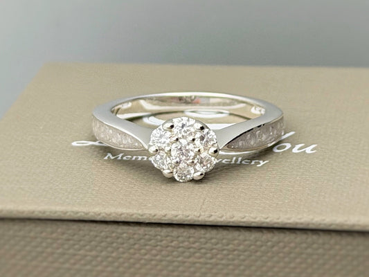 925 Silver Cluster Solitaire Ring