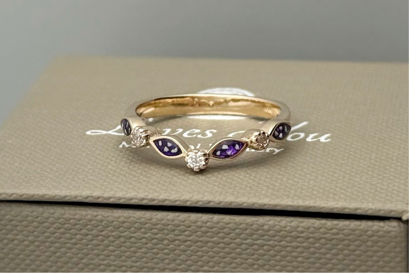 9k Gold Wishbone Marquise Ring