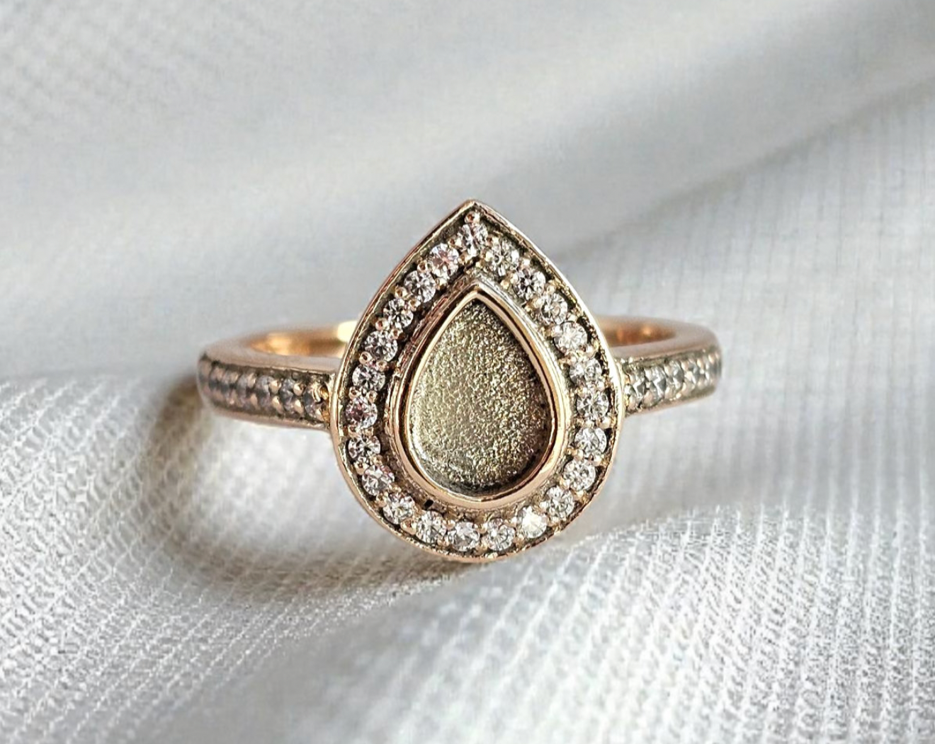 9k Gold Pear Drop Full Crystal Ring