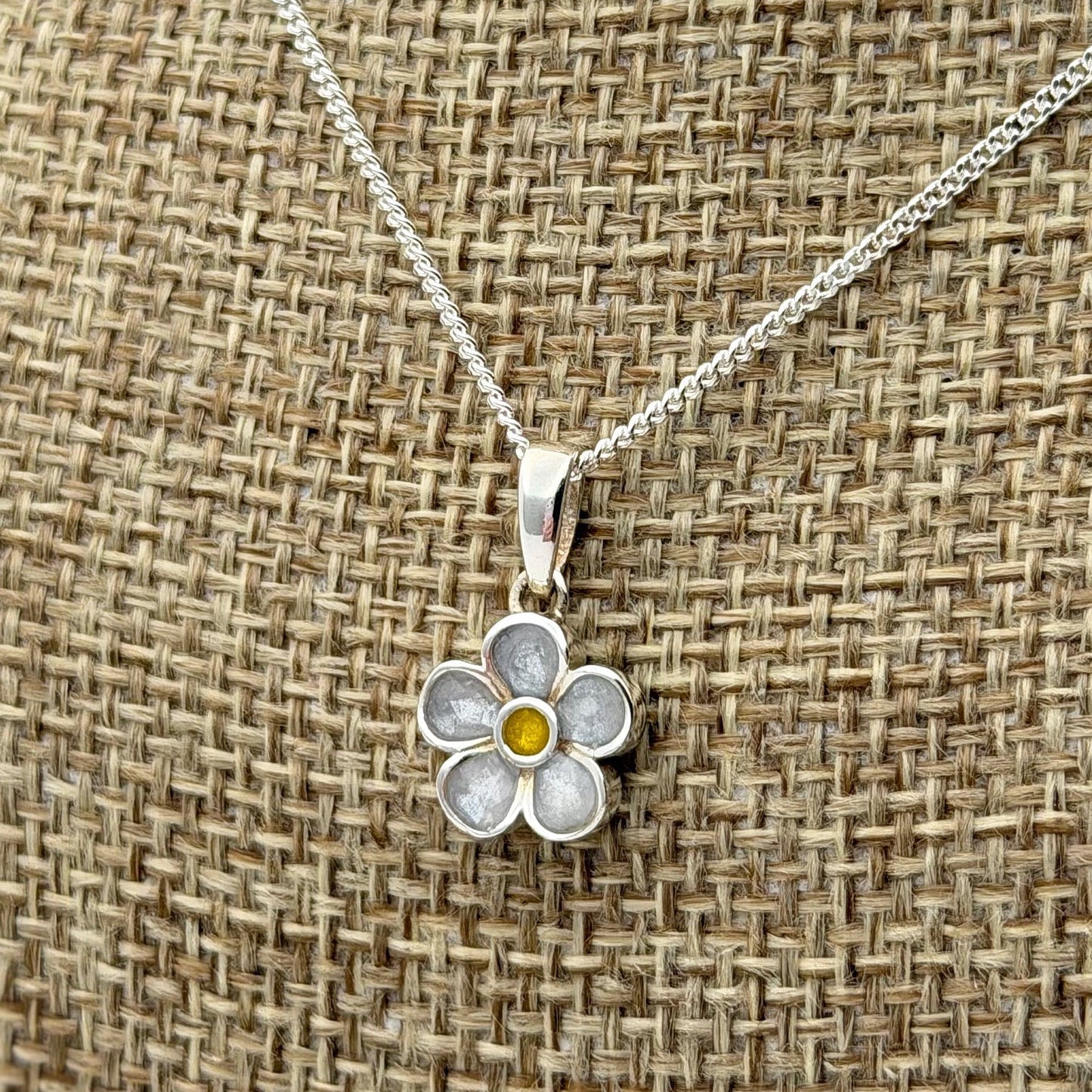 925 Silver Petite Flower Pendant
