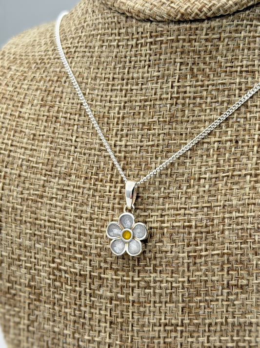 925 Silver Petite Flower Pendant