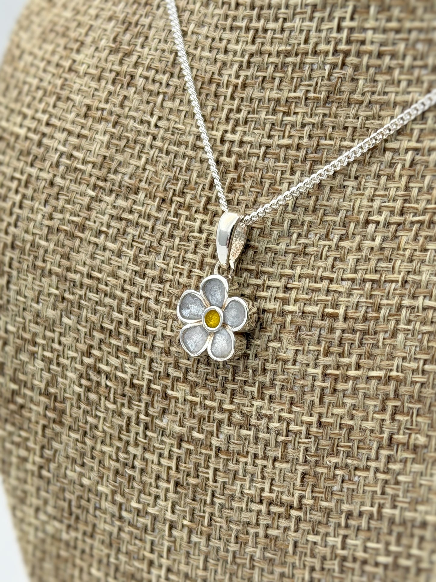 925 Silver Petite Flower Pendant