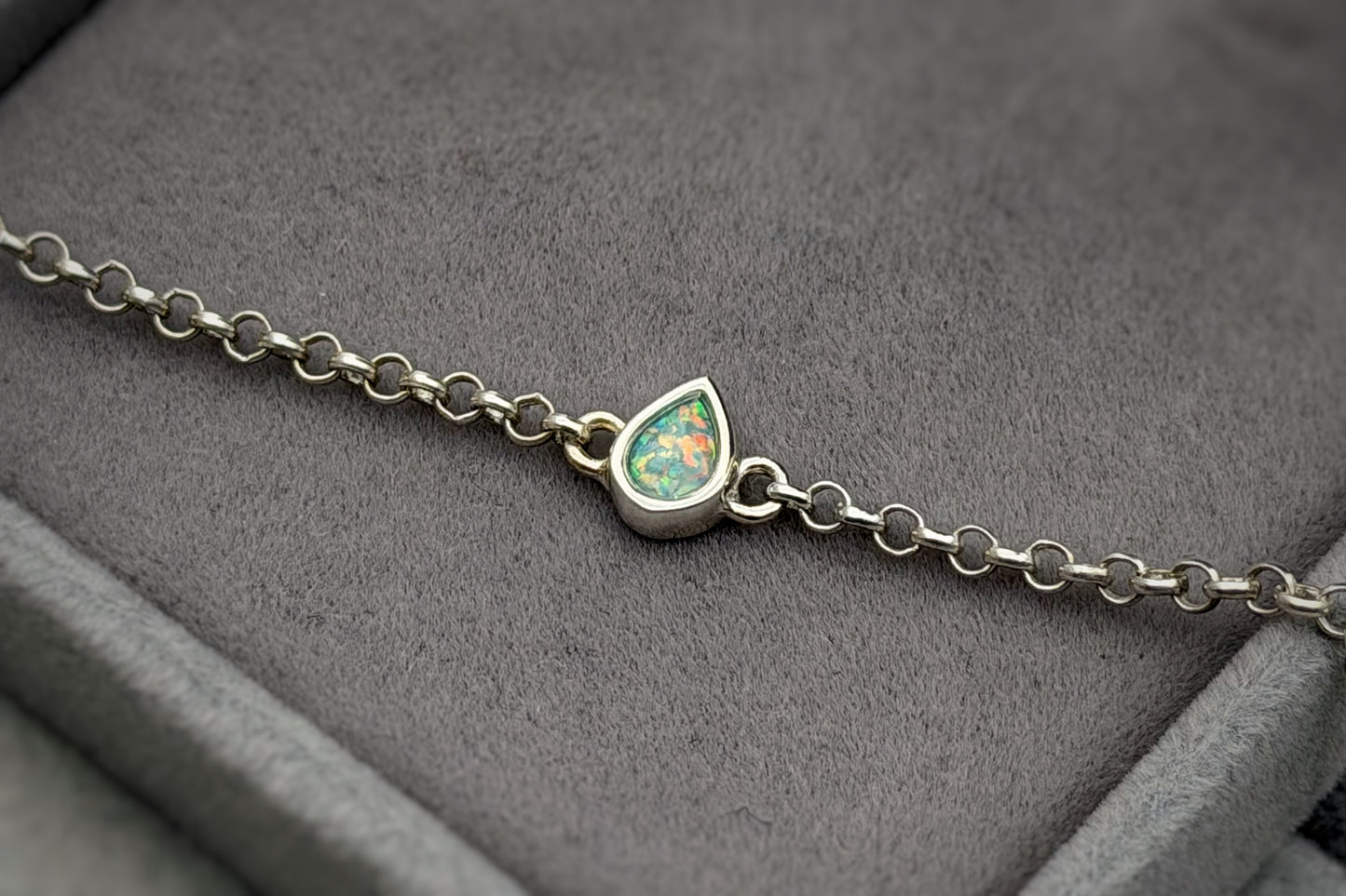 925 Silver Adjustable Belcher Chain Mini Teardrop Bracelet